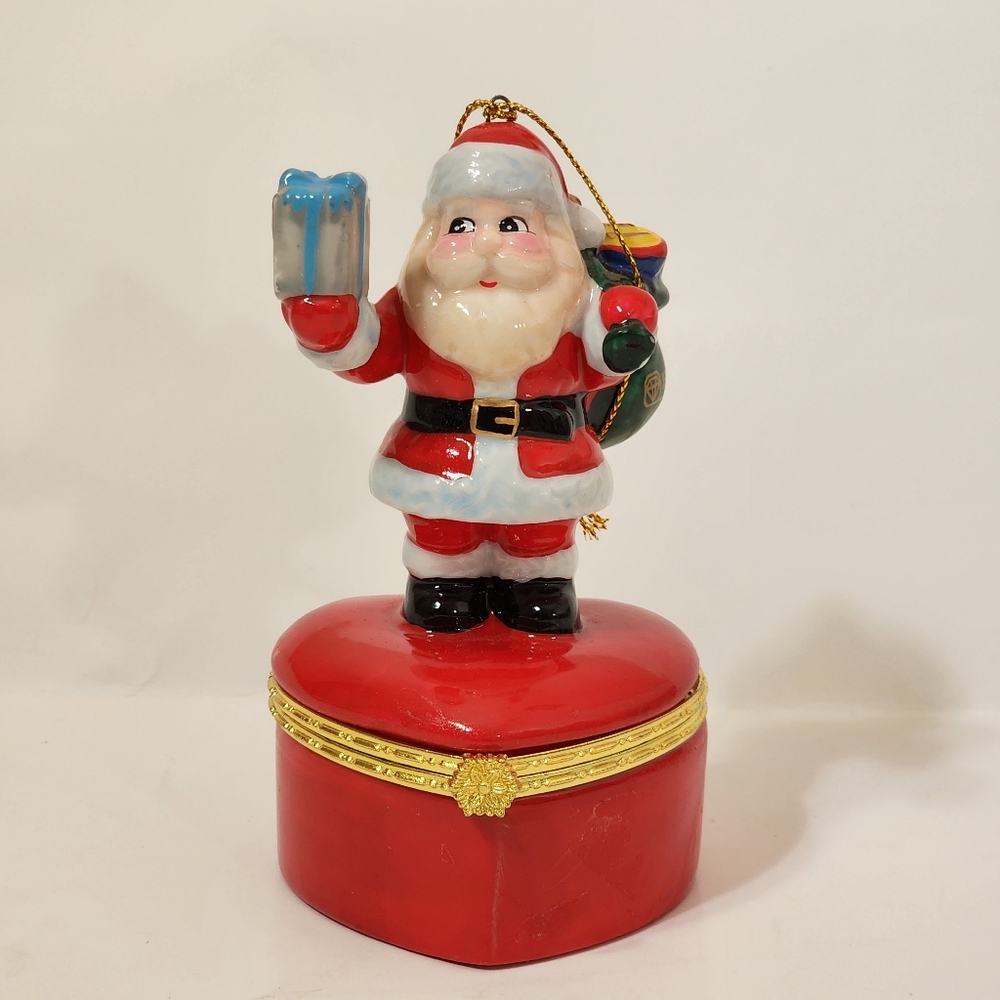 Christmas Engagement Ring Box, Heart Box With Santa Claus, Collectible Christmas